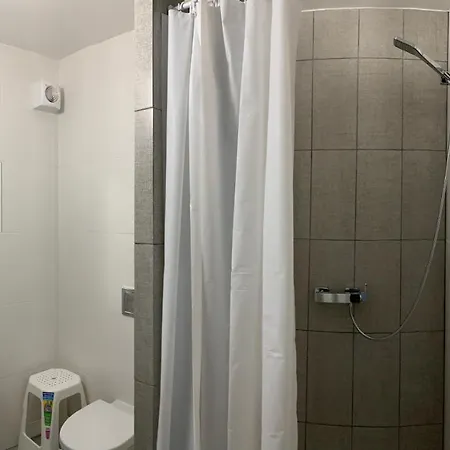 37b 3* Warszawa